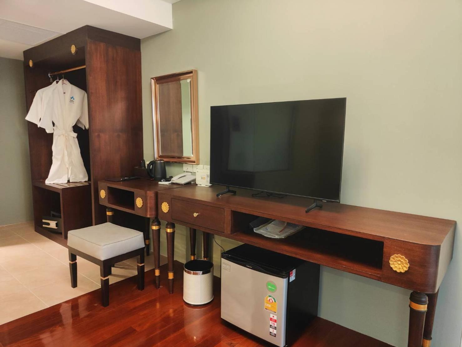 Siri Grand Bangkok Hotel Zewnętrze zdjęcie